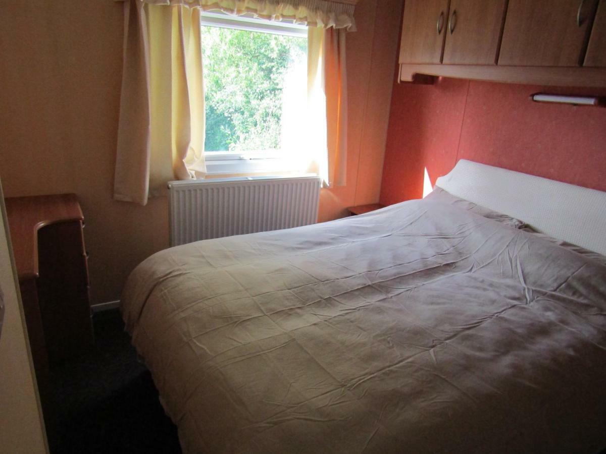 Fenlake Holiday Accommodation Metheringham Екстер'єр фото