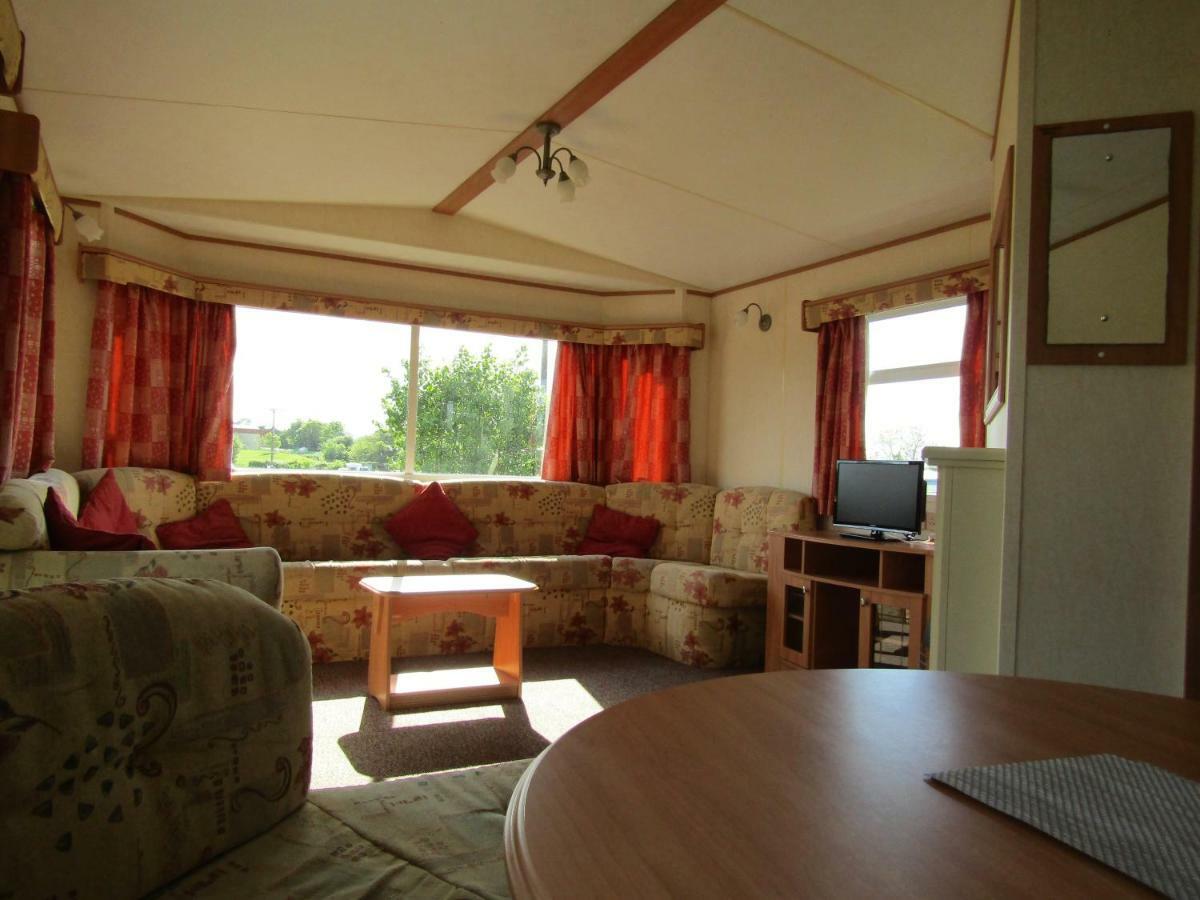 Fenlake Holiday Accommodation Metheringham Екстер'єр фото
