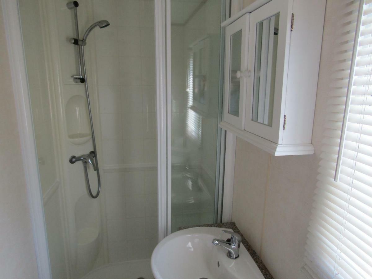 Fenlake Holiday Accommodation Metheringham Екстер'єр фото